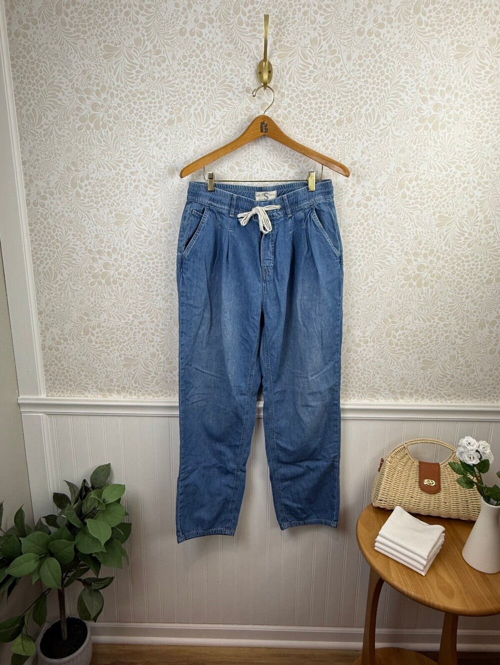 We The Free Drawstring Wide Leg Pleated Pull on Denim - Size - Small